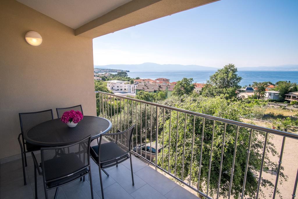 Valdesara Appartement Malinska Buitenkant foto